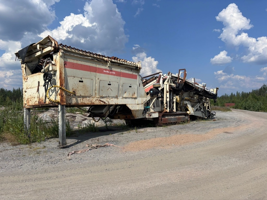 Metso Nordberg ST 356 - Osztályozó berendezés: 1 kép. Metso Nordberg ST 356 - Osztályozó berendezés: 1 kép.