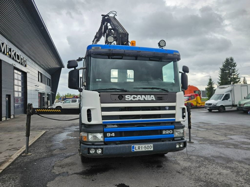 Scania P 94 DB 220 Hiab 135-4 lisähydrauliikalla - Darus autó: 2 kép. Scania P 94 DB 220 Hiab 135-4 lisähydrauliikalla - Darus autó: 2 kép.