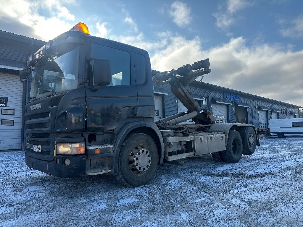 Scania P420 6x2*4 - Horgos rakodó teherautó: 1 kép. Scania P420 6x2*4 - Horgos rakodó teherautó: 1 kép.