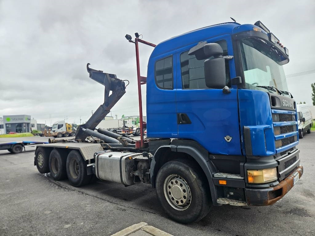 Scania R164 6m taittokoukku - Horgos rakodó teherautó: 3 kép. Scania R164 6m taittokoukku - Horgos rakodó teherautó: 3 kép.