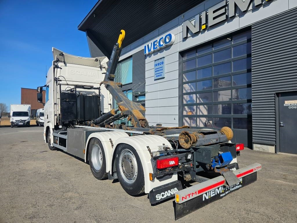 Scania R500 6x2*4 Multilift 24tn koukku - Horgos rakodó teherautó: 5 kép. Scania R500 6x2*4 Multilift 24tn koukku - Horgos rakodó teherautó: 5 kép.