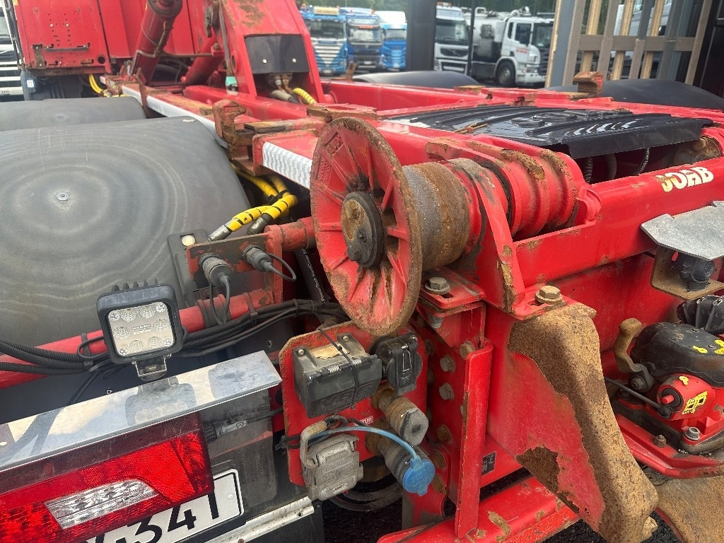 Scania R520 6x2*4 - Horgos rakodó teherautó: 4 kép. Scania R520 6x2*4 - Horgos rakodó teherautó: 4 kép.