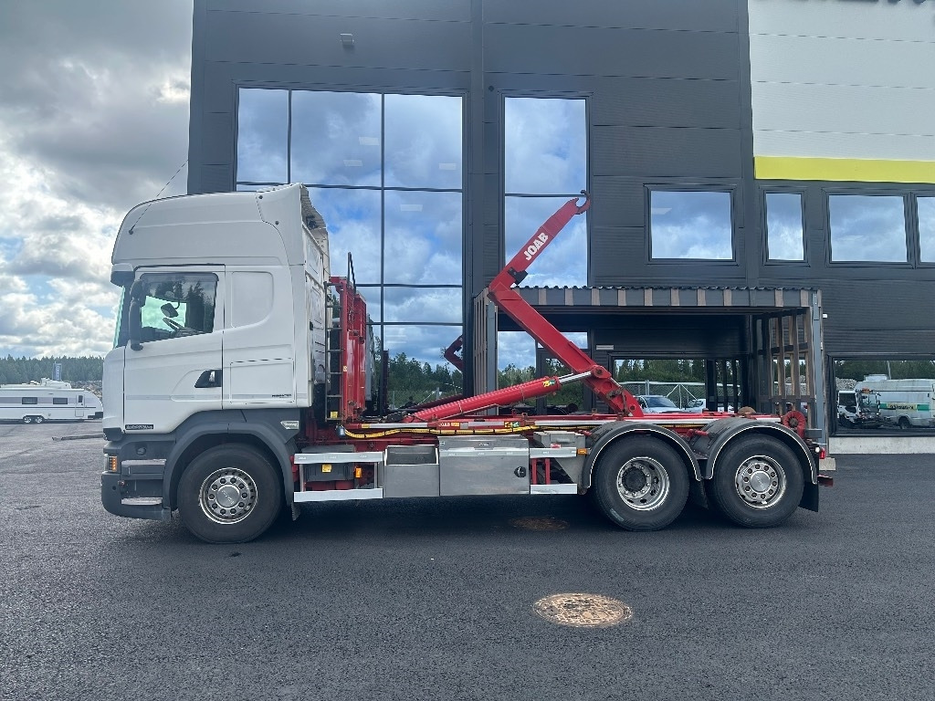 Scania R520 6x2*4 - Horgos rakodó teherautó: 5 kép. Scania R520 6x2*4 - Horgos rakodó teherautó: 5 kép.