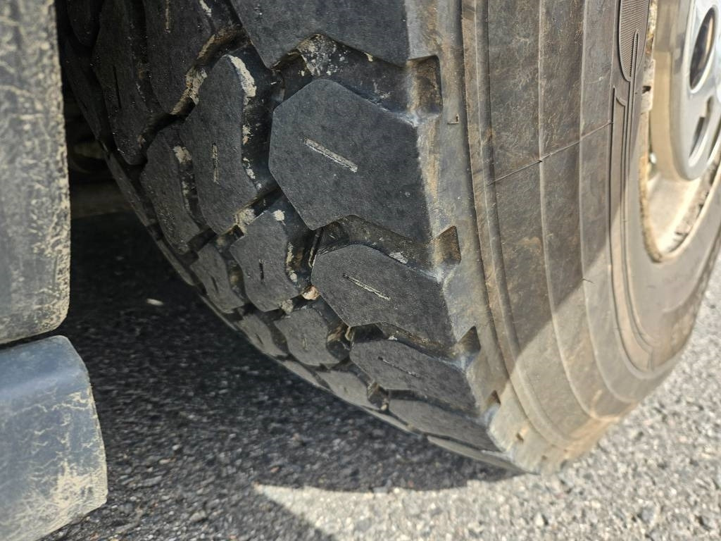 Horgos rakodó teherautó Scania R580 6x2: 8 kép.