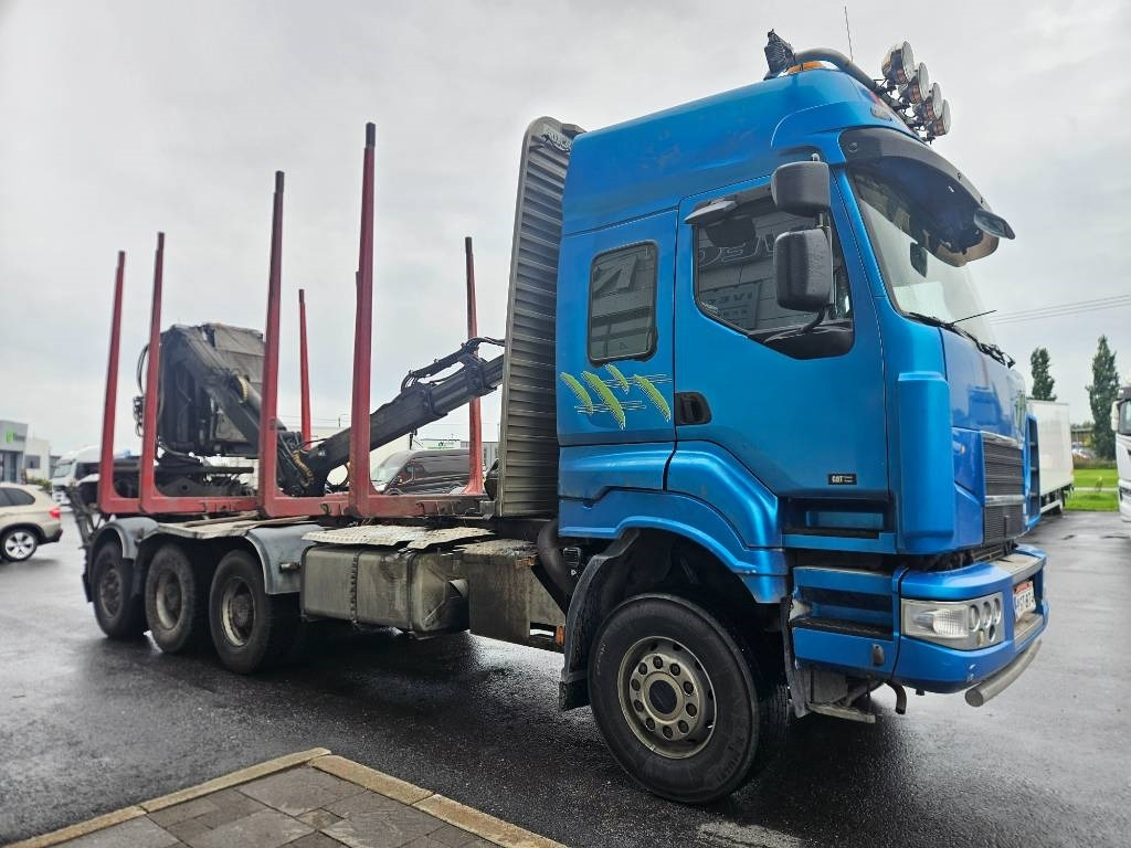 Sisu C600 8x4 kesla 2010 - Rönkszállító teherautó: 2 kép. Sisu C600 8x4 kesla 2010 - Rönkszállító teherautó: 2 kép.