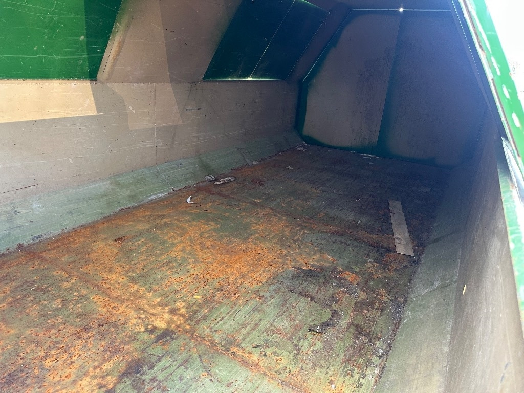 Multiliftes konténer Vaihtolava Roskalava: 7 kép. Multiliftes konténer Vaihtolava Roskalava: 7 kép.