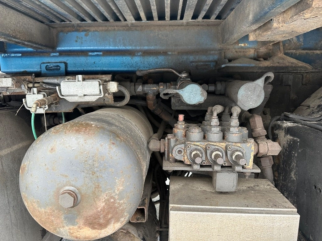 Volvo FH 13 500hv 8x4*4 - Darus autó: 3 kép. Volvo FH 13 500hv 8x4*4 - Darus autó: 3 kép.