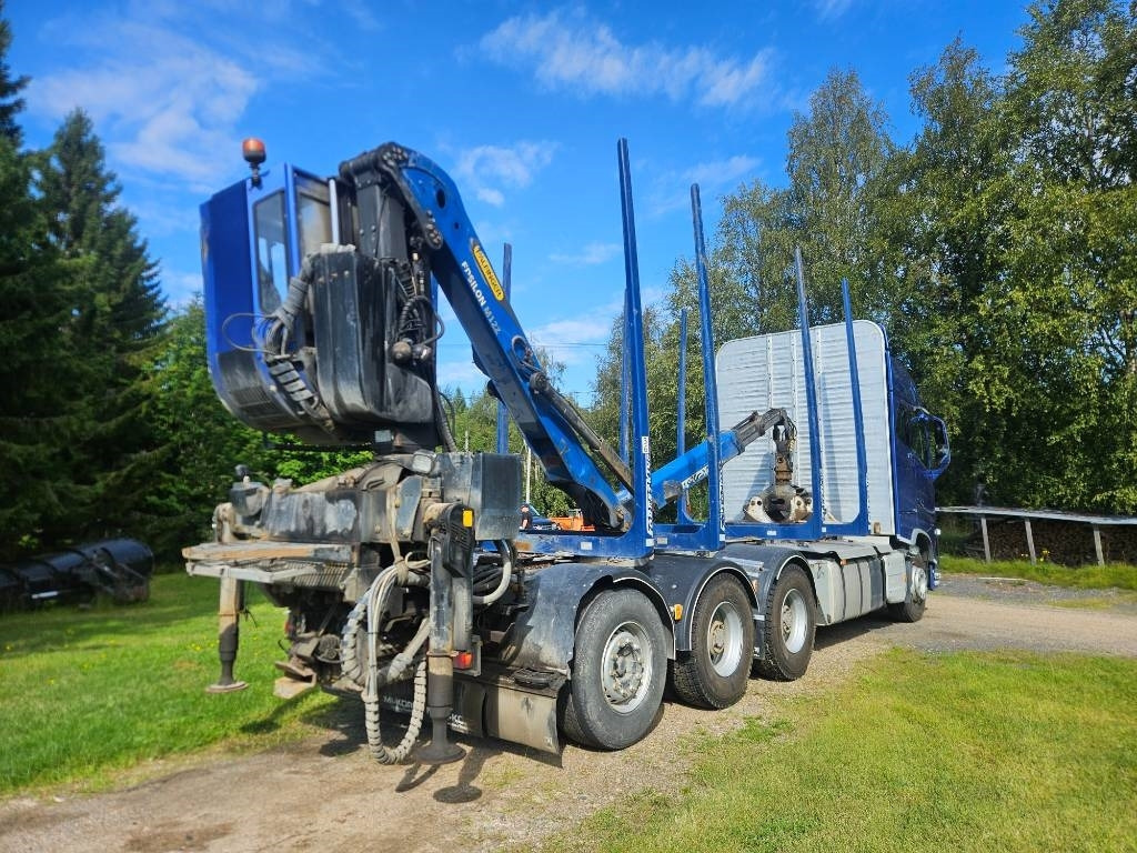 Volvo FH 16 750 8x4 76tn yhdistelmä - Rönkszállító teherautó: 2 kép. Volvo FH 16 750 8x4 76tn yhdistelmä - Rönkszállító teherautó: 2 kép.