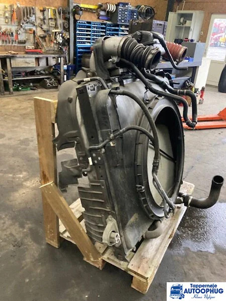 DAF Køler pakke – DAF 2204691 – DAF 2125896 – DAF 2015914 - Köztes hűtő - Teherautó: 3 kép. DAF Køler pakke – DAF 2204691 – DAF 2125896 – DAF 2015914 - Köztes hűtő - Teherautó: 3 kép.