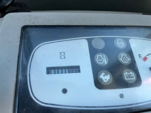 Minikotró KOMATSU PC16R HS: 13 kép.