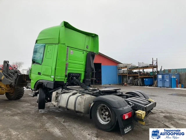 DAF XF480 4X2 - Nyergesvontató: 4 kép. DAF XF480 4X2 - Nyergesvontató: 4 kép.