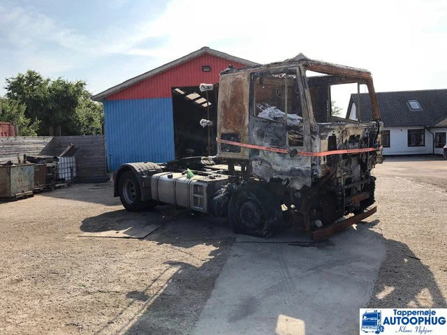 Iveco Stralis 480 E6 - Nyergesvontató: 4 kép. Iveco Stralis 480 E6 - Nyergesvontató: 4 kép.