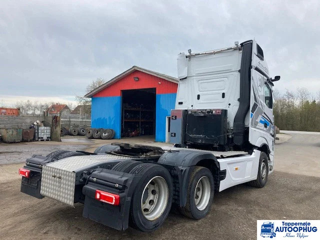 Mercedes Actros 2653 Retarder + Hydraulic - Nyergesvontató: 5 kép. Mercedes Actros 2653 Retarder + Hydraulic - Nyergesvontató: 5 kép.