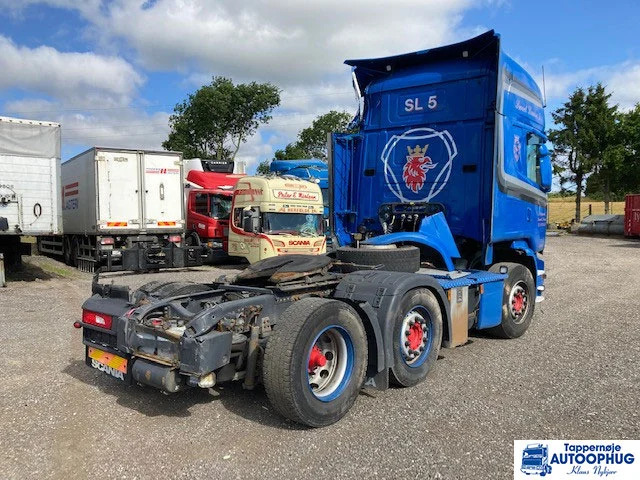Scania R490 6×2 skadet - Nyergesvontató: 3 kép. Scania R490 6×2 skadet - Nyergesvontató: 3 kép.