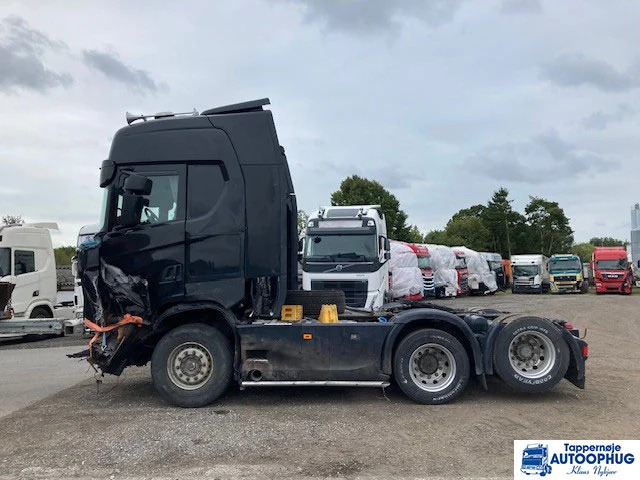 Scania S500 6X2 Retarder - Nyergesvontató: 5 kép. Scania S500 6X2 Retarder - Nyergesvontató: 5 kép.