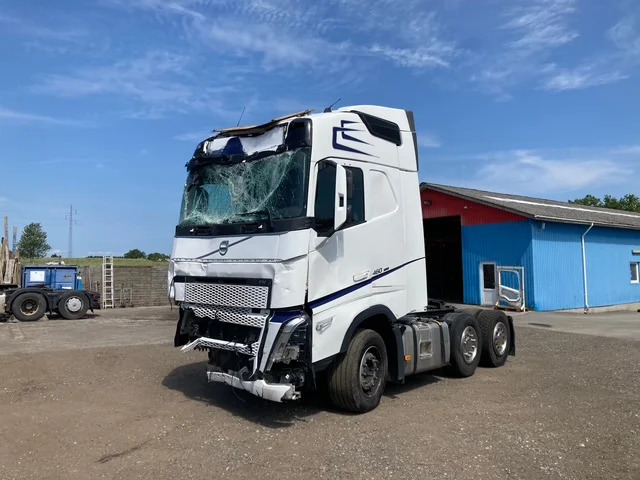 Volvo FH460 6X2 - Nyergesvontató: 1 kép. Volvo FH460 6X2 - Nyergesvontató: 1 kép.