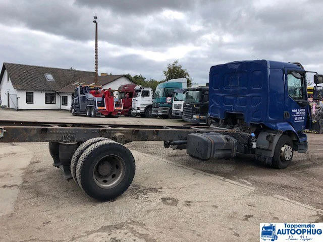 Renault Midlum 280 DXI euro 5 - Alvaz teherautó: 3 kép. Renault Midlum 280 DXI euro 5 - Alvaz teherautó: 3 kép.