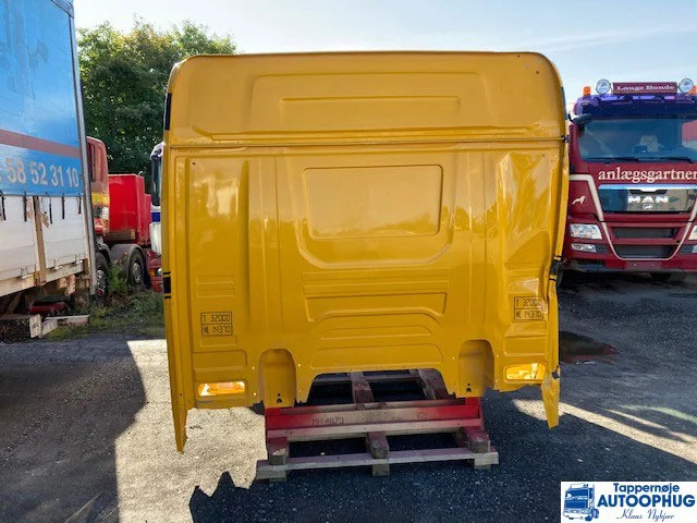 Scania CR 17 N Cab - Fülke és belső tér - Teherautó: 4 kép. Scania CR 17 N Cab - Fülke és belső tér - Teherautó: 4 kép.