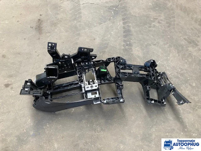 Scania Instrument ramme Scania 2084748 - Fülke és belső tér - Teherautó: 2 kép. Scania Instrument ramme Scania 2084748 - Fülke és belső tér - Teherautó: 2 kép.