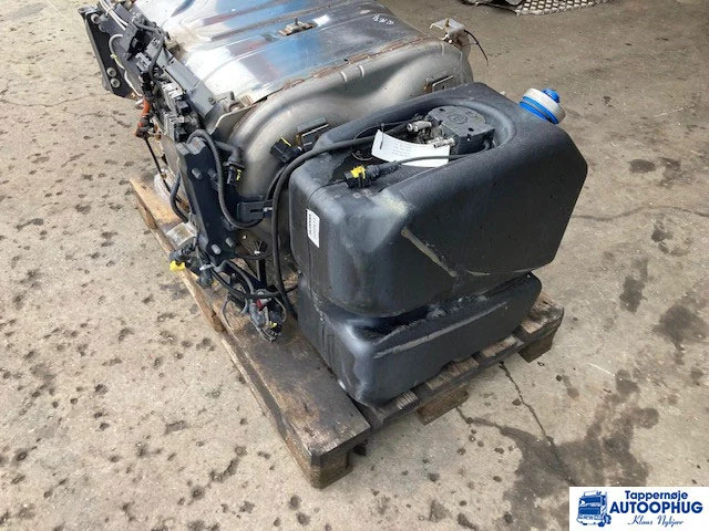 Scania adblue tank / reductant tank Scania 2919673 - AdBlue tartály - Teherautó: 2 kép. Scania adblue tank / reductant tank Scania 2919673 - AdBlue tartály - Teherautó: 2 kép.