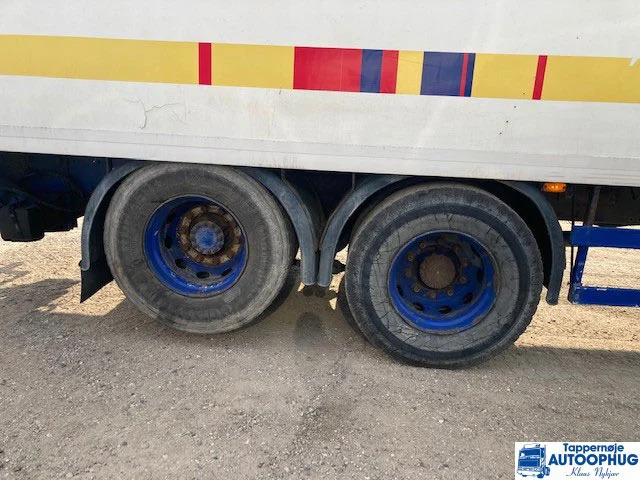 Volvo FM 340 6X2 Box - Dobozos felépítményű teherautó: 4 kép. Volvo FM 340 6X2 Box - Dobozos felépítményű teherautó: 4 kép.