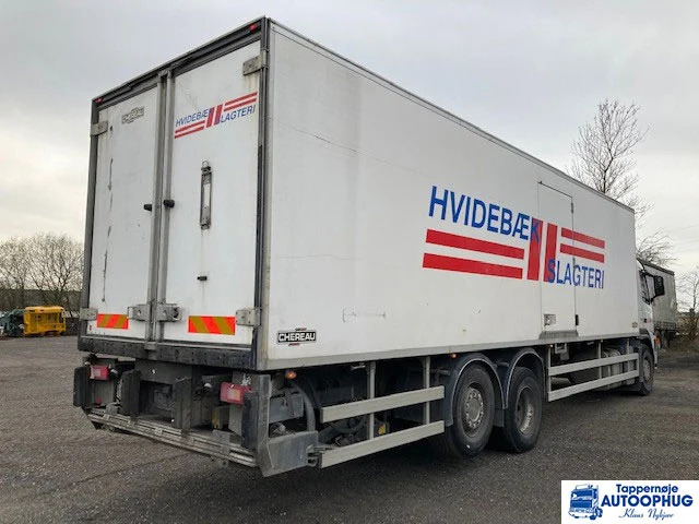 Volvo FM380 M kølekasse - Hűtős teherautó: 4 kép. Volvo FM380 M kølekasse - Hűtős teherautó: 4 kép.