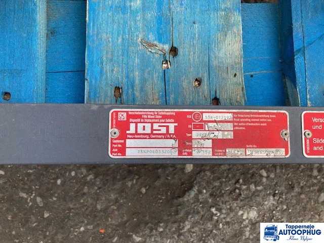 Volvo JOST flytbar skammel - Nyereg - Teherautó: 4 kép. Volvo JOST flytbar skammel - Nyereg - Teherautó: 4 kép.