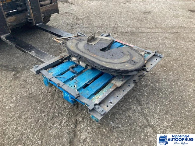 Volvo JOST flytbar skammel - Nyereg - Teherautó: 3 kép. Volvo JOST flytbar skammel - Nyereg - Teherautó: 3 kép.