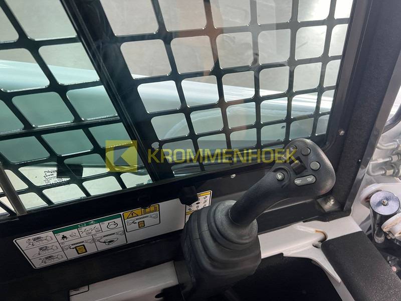 Mini homlokrakodó Bobcat S 100 SJC | 2 speed: 12 kép.