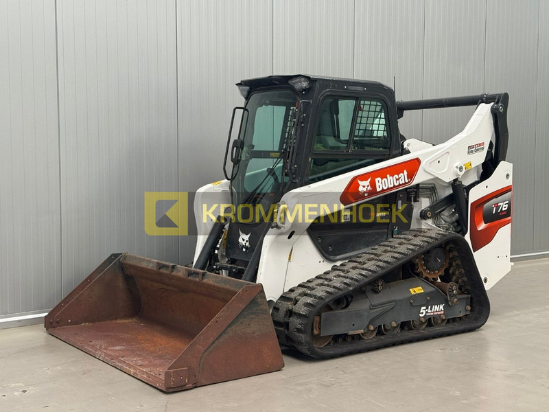 Bobcat T 76 High Flow | A/C - Mini homlokrakodó: 2 kép. Bobcat T 76 High Flow | A/C - Mini homlokrakodó: 2 kép.