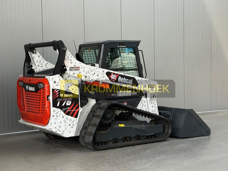 Bobcat T 76 - Mini homlokrakodó: 4 kép. Bobcat T 76 - Mini homlokrakodó: 4 kép.