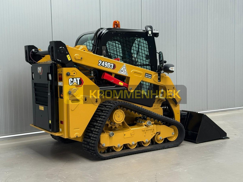 Caterpillar 249 D3 High Flow | A/C - Mini homlokrakodó: 4 kép. Caterpillar 249 D3 High Flow | A/C - Mini homlokrakodó: 4 kép.