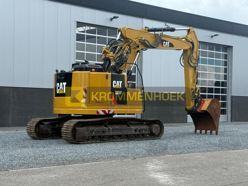 Caterpillar 325 F LCR Oil Quick OQ70/55 - Lánctalpas kotró: 4 kép. Caterpillar 325 F LCR Oil Quick OQ70/55 - Lánctalpas kotró: 4 kép.