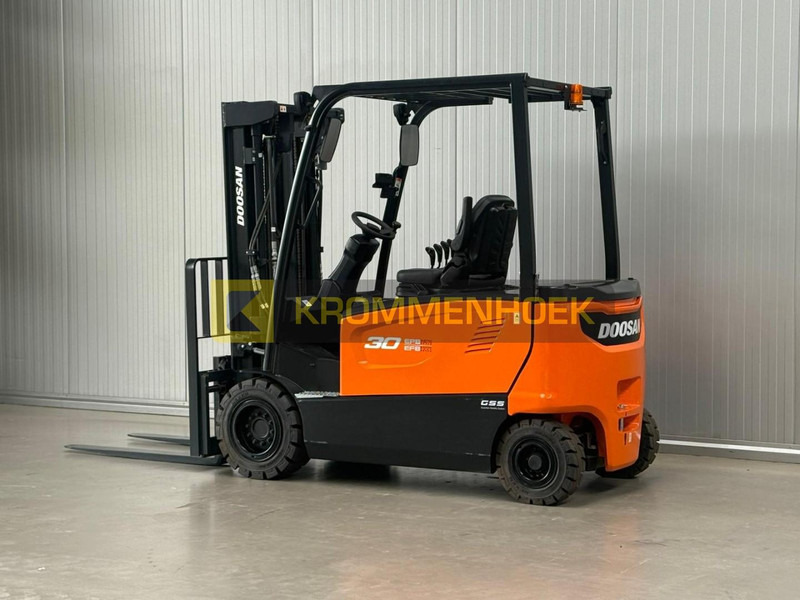 Doosan B 30 X-7 Plus Nieuwe Batterij 2025 ! - Elektromos targonca: 3 kép. Doosan B 30 X-7 Plus Nieuwe Batterij 2025 ! - Elektromos targonca: 3 kép.