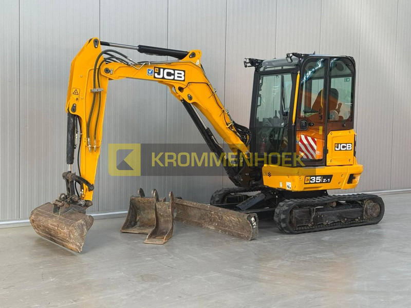 JCB 35Z-1 - Minikotró: 2 kép. JCB 35Z-1 - Minikotró: 2 kép.