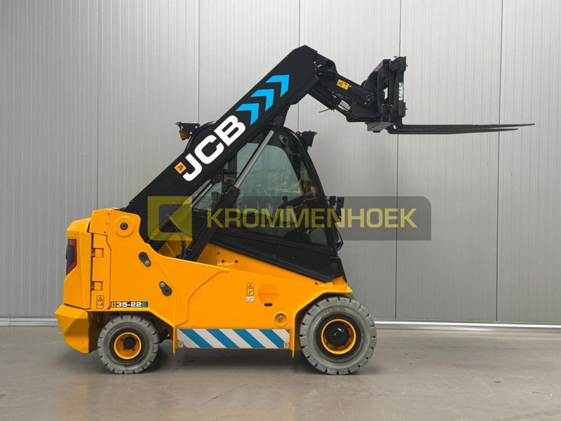 JCB TLT 35-22E Demo - Teleszkópos rakodó: 5 kép. JCB TLT 35-22E Demo - Teleszkópos rakodó: 5 kép.