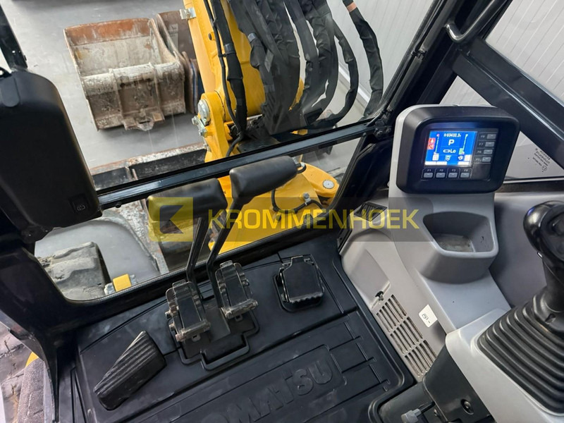 Minikotró Komatsu PC 55 MR-5: 17 kép. Minikotró Komatsu PC 55 MR-5: 17 kép.