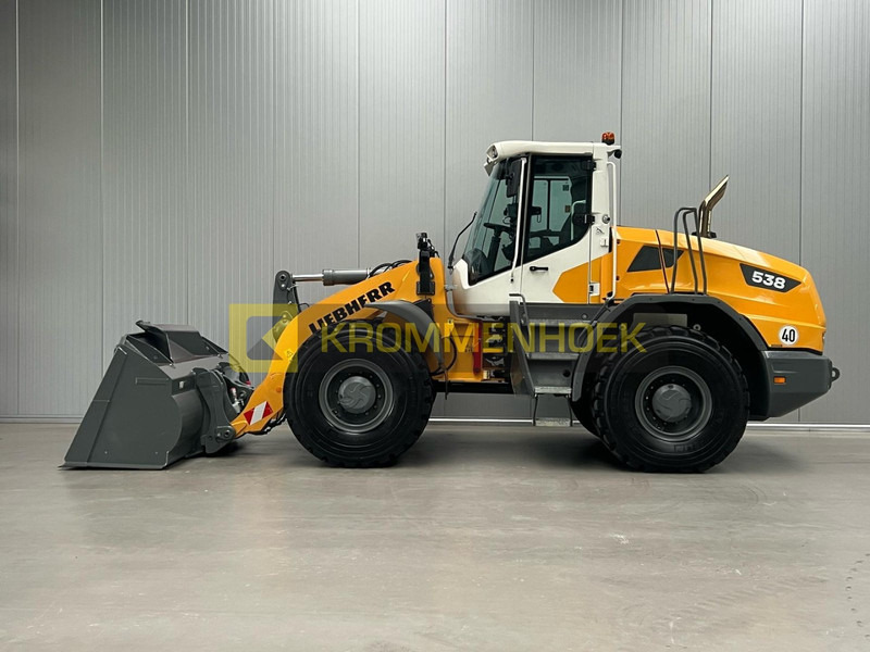 Liebherr L 538 - Gumikerekes homlokrakodó: 1 kép. Liebherr L 538 - Gumikerekes homlokrakodó: 1 kép.
