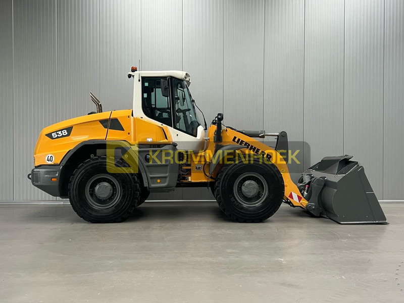 Liebherr L 538 - Gumikerekes homlokrakodó: 5 kép. Liebherr L 538 - Gumikerekes homlokrakodó: 5 kép.