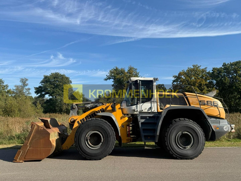 Liebherr L 586 Xpower - Gumikerekes homlokrakodó: 1 kép. Liebherr L 586 Xpower - Gumikerekes homlokrakodó: 1 kép.