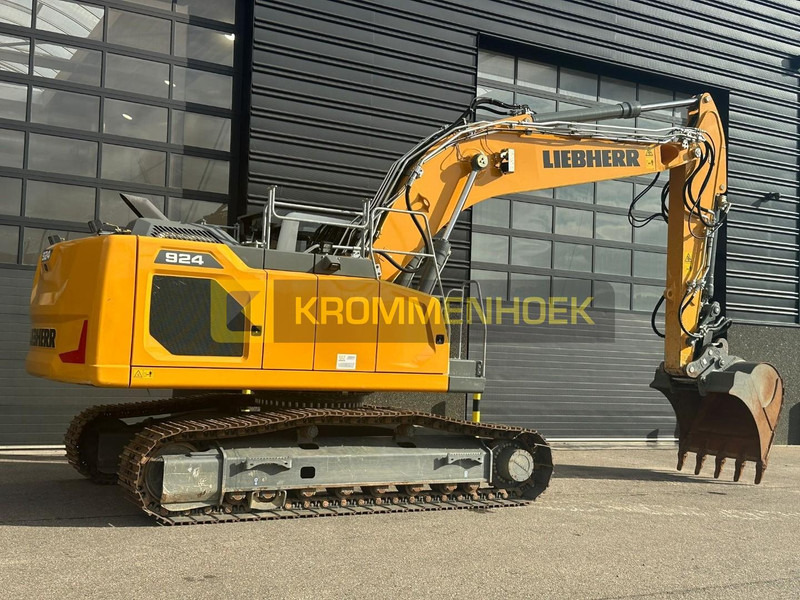 Liebherr R 924 LC Likufix SWA48 - Lánctalpas kotró: 4 kép. Liebherr R 924 LC Likufix SWA48 - Lánctalpas kotró: 4 kép.
