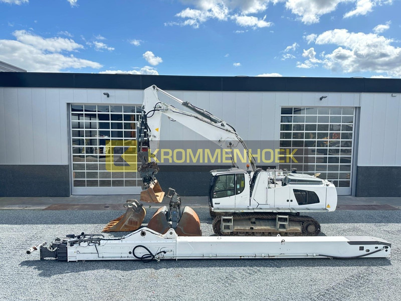 Liebherr R 946 LC Cosben 27 Meter Telescooparm - Kotrógép: 1 kép. Liebherr R 946 LC Cosben 27 Meter Telescooparm - Kotrógép: 1 kép.