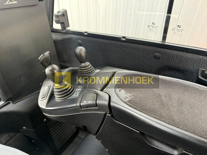 Gázüzemű targonca Linde H 20 T: 15 kép. Gázüzemű targonca Linde H 20 T: 15 kép.