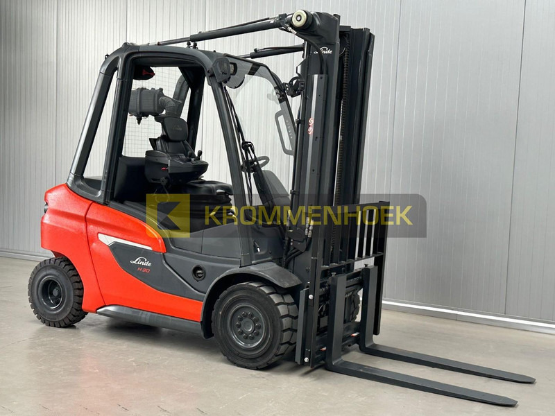 Dízel targonca Linde H 30 D: 6 kép. Dízel targonca Linde H 30 D: 6 kép.