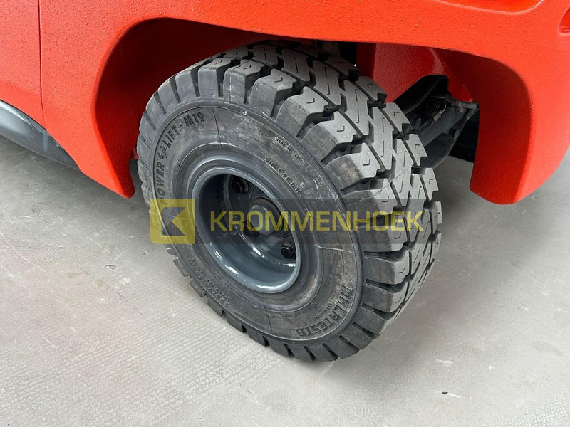 Dízel targonca Linde H 30 D: 10 kép. Dízel targonca Linde H 30 D: 10 kép.