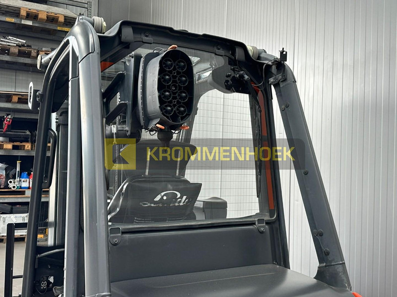 Dízel targonca Linde H 30 D: 12 kép. Dízel targonca Linde H 30 D: 12 kép.