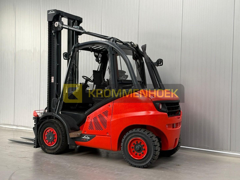 Linde H 45 D - Dízel targonca: 3 kép. Linde H 45 D - Dízel targonca: 3 kép.