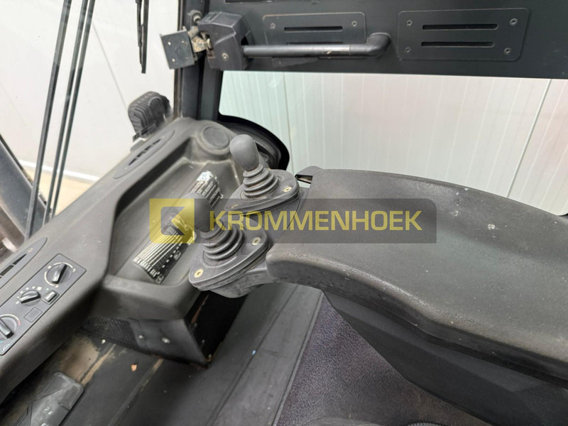 Dízel targonca Linde H 70 D: 13 kép.