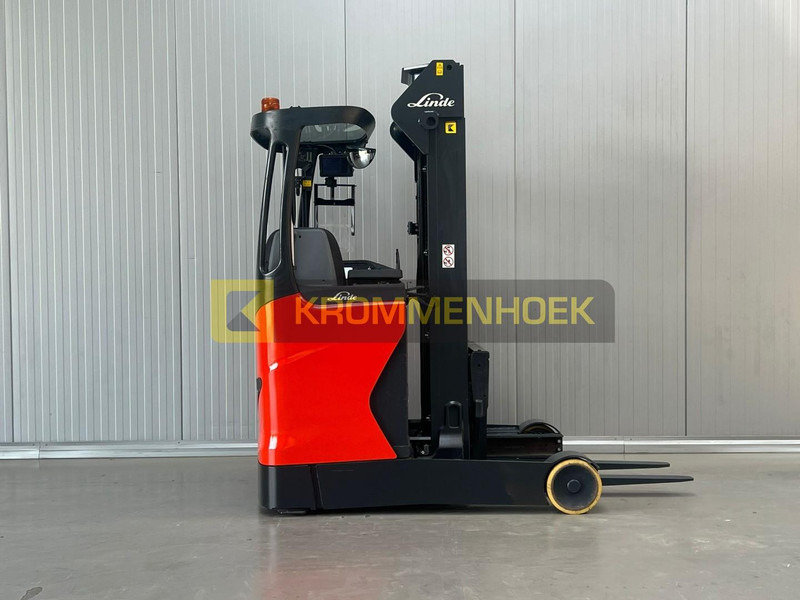 Linde R 16 - Tolóoszlopos targoncá: 5 kép. Linde R 16 - Tolóoszlopos targoncá: 5 kép.