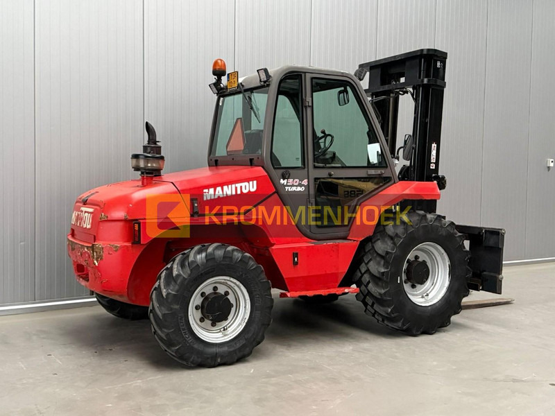 Manitou M 50-4 - Terepjáró képességű targoncá: 4 kép. Manitou M 50-4 - Terepjáró képességű targoncá: 4 kép.